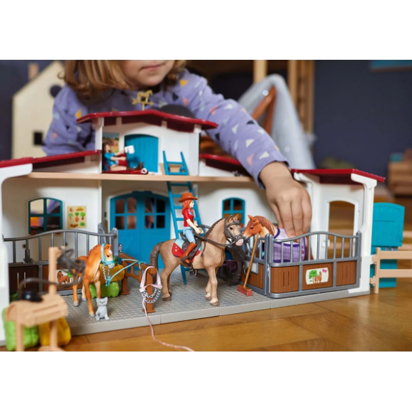 Schleich 42567 Reiterhof